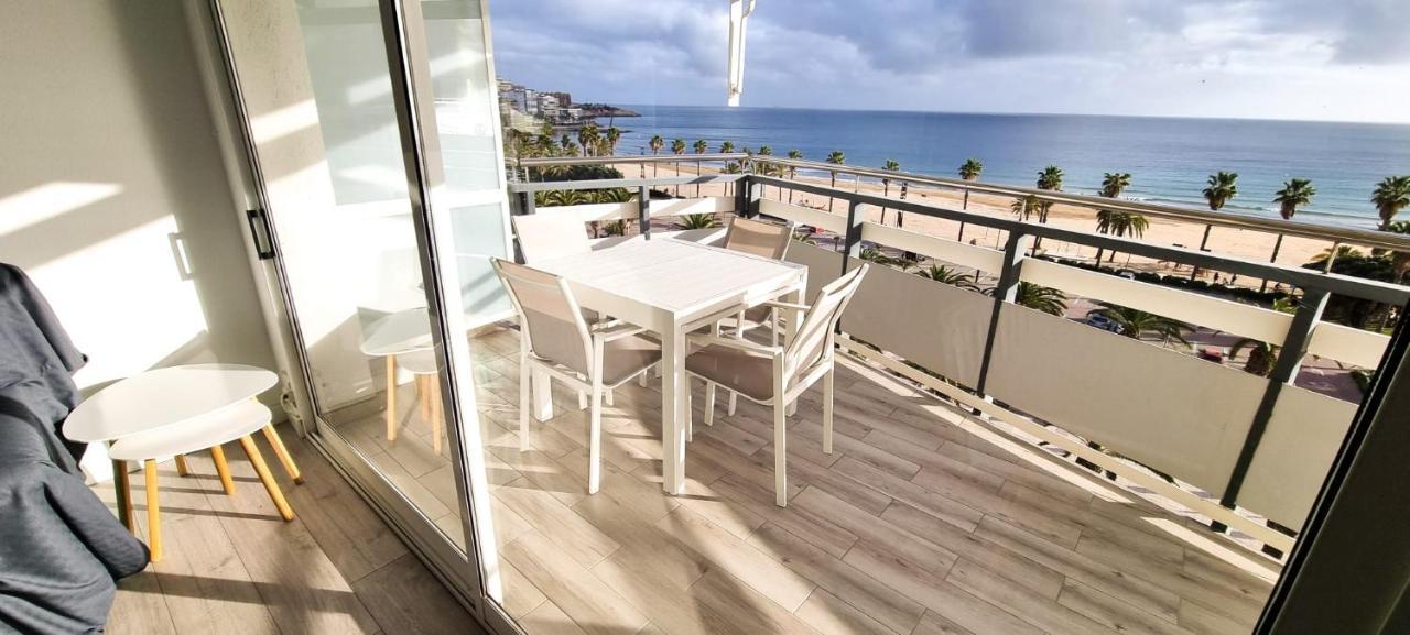 Fantastic Sea View On The Beach Salou Esterno foto